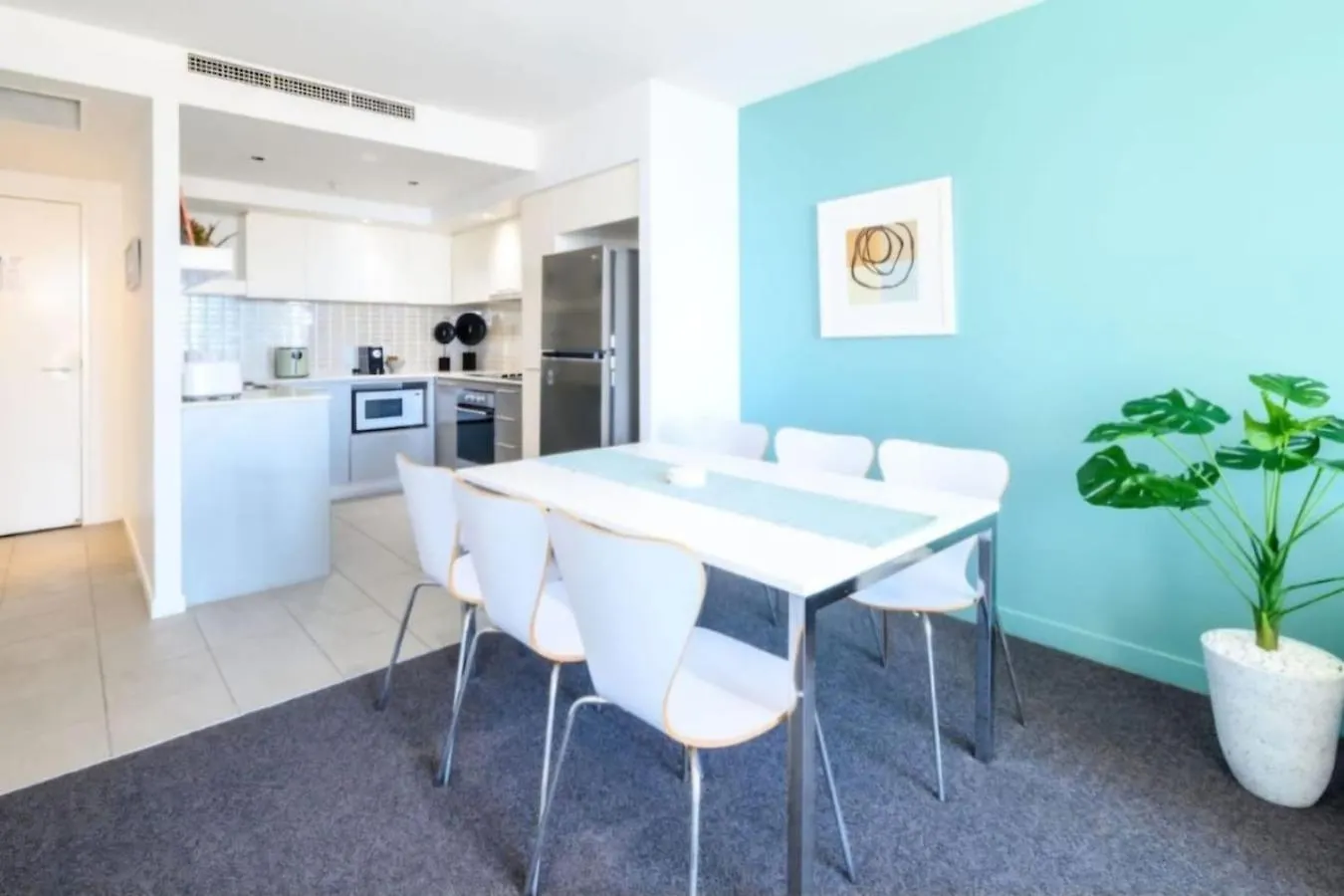 Serenity In Surfers Ocean Views Wifi Parking Gold Coast Holiday home