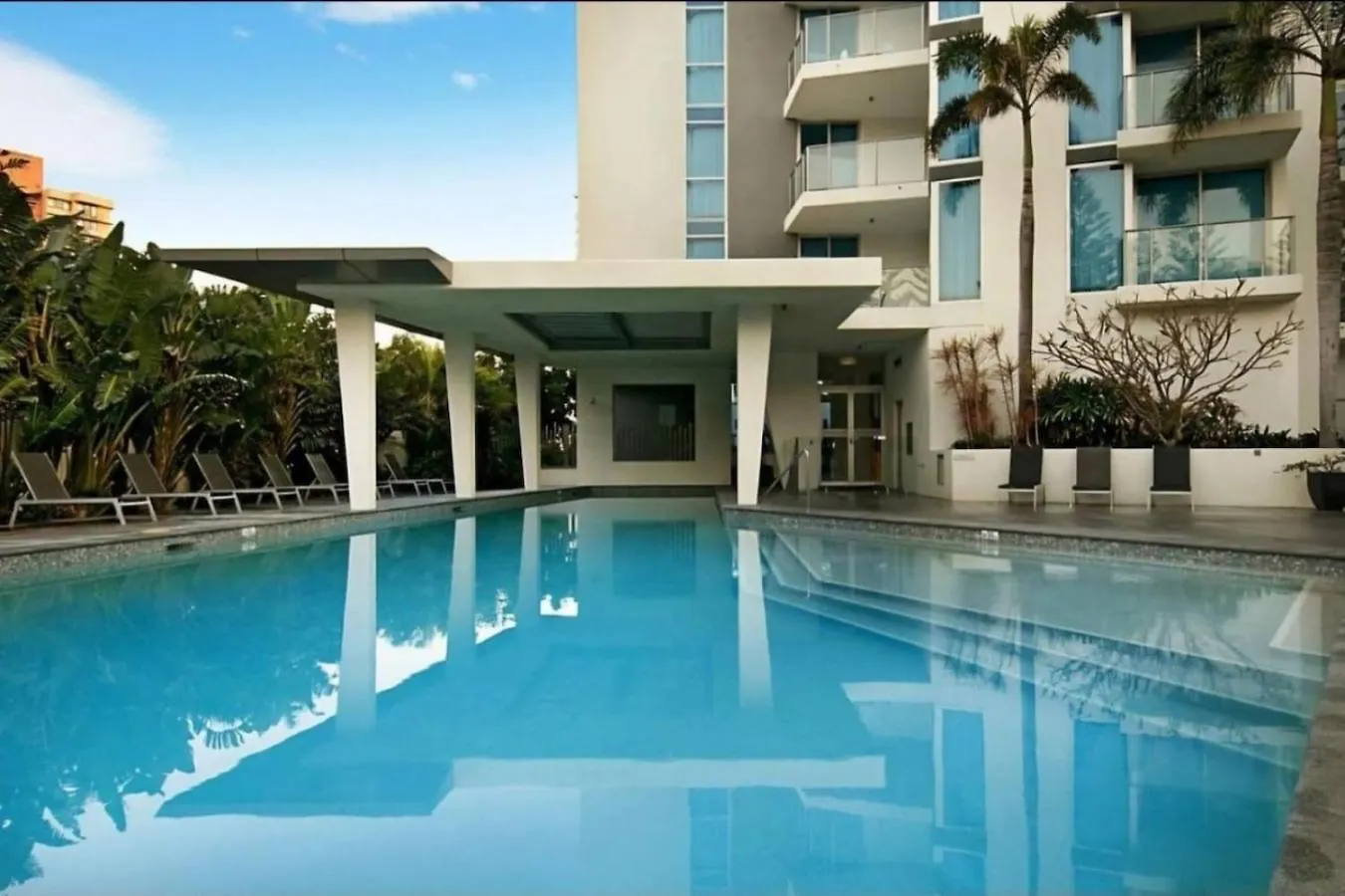Serenity In Surfers Ocean Views Wifi Parking Gold Coast Holiday home
